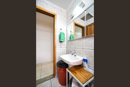 Casa à venda com 150m², 4 quartos e 1 vagaBanheiro social térreo