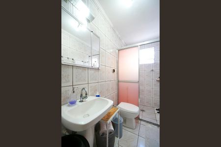 Casa à venda com 150m², 4 quartos e 1 vagaBanheiro social térreo