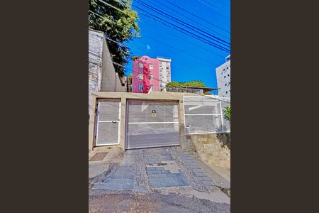 Apartamento para alugar com 78m², 2 quartos e 1 vagaFachada