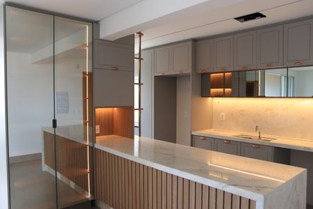 Apartamento para alugar com 120m², 3 quartos e 2 vagasCozinha e Área de Serviço