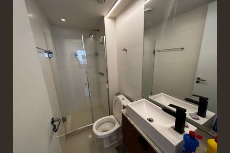 Apartamento para alugar com 74m², 2 quartos e 2 vagasBanheiro