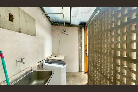 Casa à venda com 110m², 2 quartos e 2 vagasÁrea de Serviço