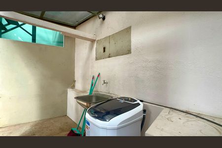 Casa à venda com 110m², 2 quartos e 2 vagasÁrea de Serviço