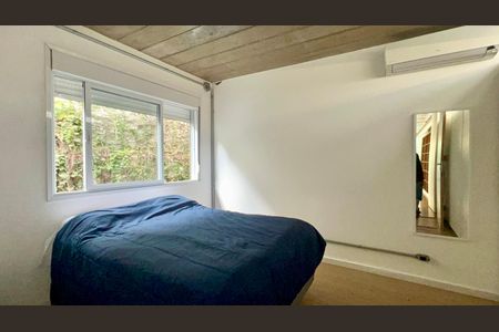 Casa à venda com 110m², 2 quartos e 2 vagasSuíte 1