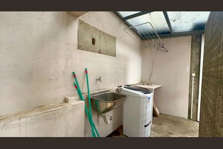 Casa à venda com 110m², 2 quartos e 2 vagasÁrea de Serviço
