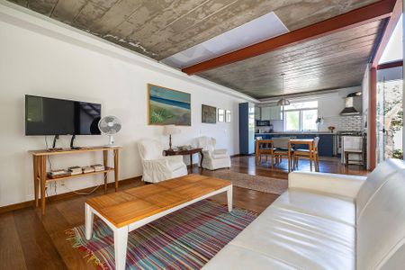 Sala/Cozinha de casa à venda com 2 quartos, 110m² em Vila Madalena, São Paulo