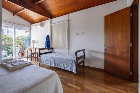 Suíte 1 de casa à venda com 2 quartos, 110m² em Vila Madalena, São Paulo