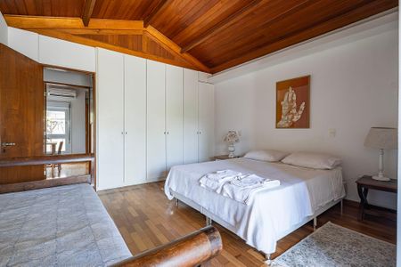 Suíte 1 de casa à venda com 2 quartos, 110m² em Vila Madalena, São Paulo