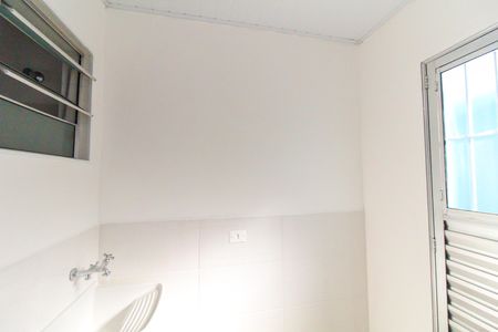 Casa para alugar com 40m², 1 quarto e sem vagaÁrea de Serviço