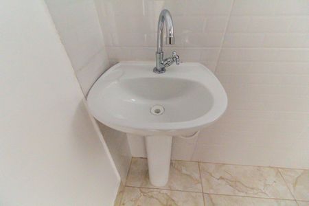 Banheiro de casa para alugar com 1 quarto, 40m² em Vila Curuçá Velha, São Paulo