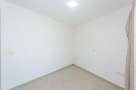 Quarto 2 de apartamento para alugar com 2 quartos, 56m² em Vila Guiomar, Santo André