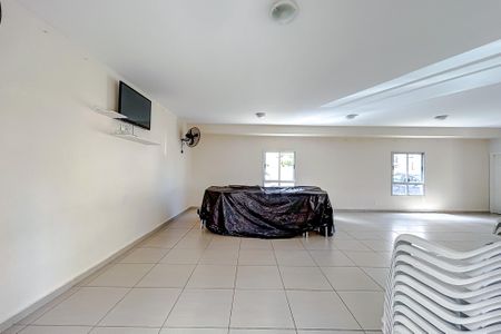 Apartamento para alugar com 55m², 2 quartos e 1 vagaÁrea comum - Salão de festas