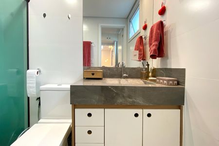 Banheiro da Suíte 1 de apartamento para alugar com 3 quartos, 74m² em Minas Brasil, Belo Horizonte