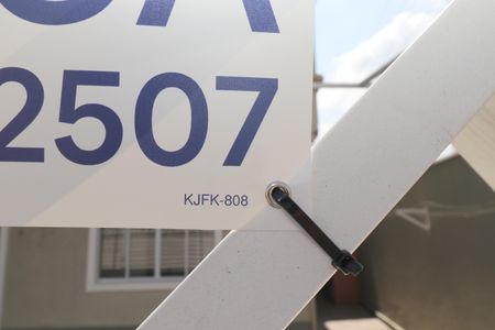 Casa para alugar com 125m², 3 quartos e 2 vagasPlaca instalada 29/12/2025 - KJFK-808