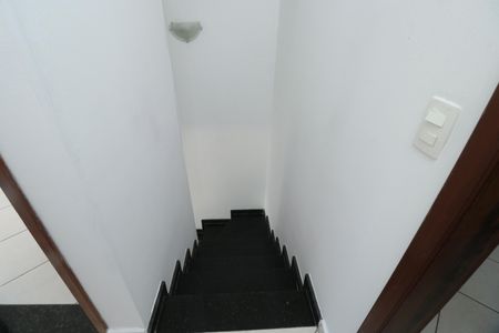 Casa para alugar com 125m², 3 quartos e 2 vagasEscada