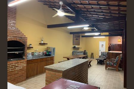 Casa de condomínio à venda com 600m², 4 quartos e 4 vagasVaranda