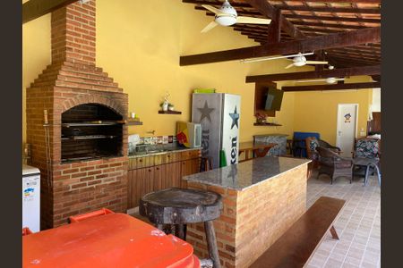 Casa de condomínio à venda com 600m², 4 quartos e 4 vagasVaranda