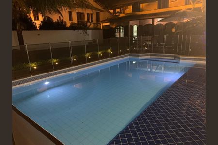 Casa de condomínio à venda com 600m², 4 quartos e 4 vagasPiscina