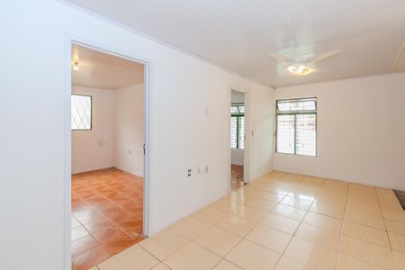 Sala de casa para alugar com 2 quartos, 90m² em Vila Nova, Porto Alegre
