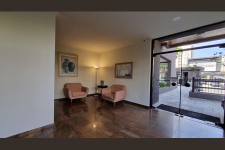 Apartamento para alugar com 156m², 3 quartos e 2 vagasHall