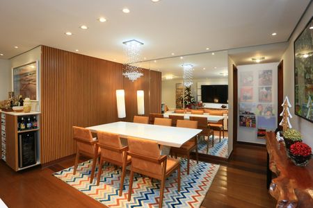 Apartamento para alugar com 156m², 3 quartos e 2 vagasSala