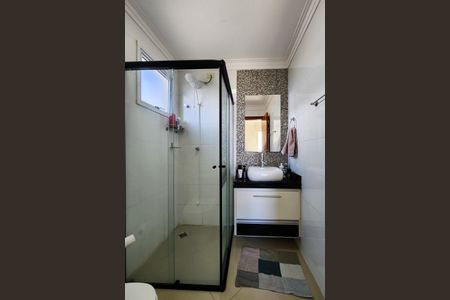 Apartamento à venda com 88m², 2 quartos e 2 vagas Apartamento à venda com 88m², 2 quartos e 2 vagasBanheiro da Suíte 2