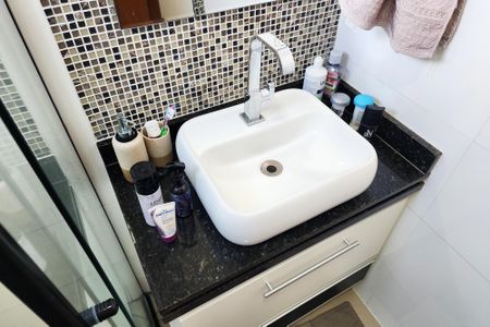 Apartamento à venda com 88m², 2 quartos e 2 vagas Apartamento à venda com 88m², 2 quartos e 2 vagasBanheiro da Suíte 2