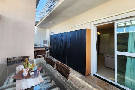 Apartamento à venda com 88m², 2 quartos e 2 vagas Apartamento à venda com 88m², 2 quartos e 2 vagasVaranda