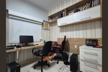 Apartamento à venda com 127m², 3 quartos e 2 vagasQuarto