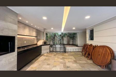 Apartamento para alugar com 190m², 3 quartos e 4 vagas Apartamento para alugar com 190m², 3 quartos e 4 vagasÁrea Comum - Churrasqueira