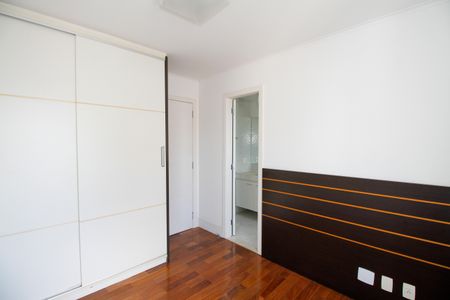 Apartamento para alugar com 190m², 3 quartos e 4 vagas Apartamento para alugar com 190m², 3 quartos e 4 vagasSuíte 1