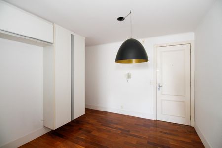 Apartamento para alugar com 190m², 3 quartos e 4 vagas Apartamento para alugar com 190m², 3 quartos e 4 vagasCozinha