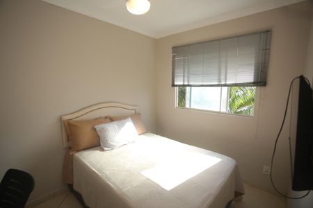 Apartamento à venda com 70m², 3 quartos e 1 vagaQuarto 2