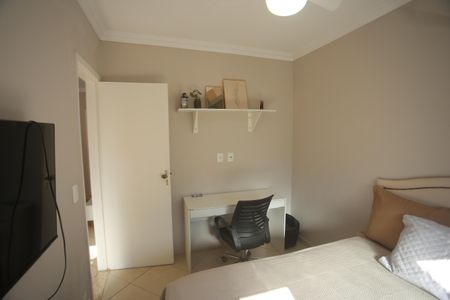 Apartamento à venda com 70m², 3 quartos e 1 vagaQuarto 2