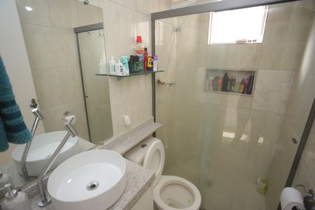 Apartamento à venda com 70m², 3 quartos e 1 vagaBanheiro