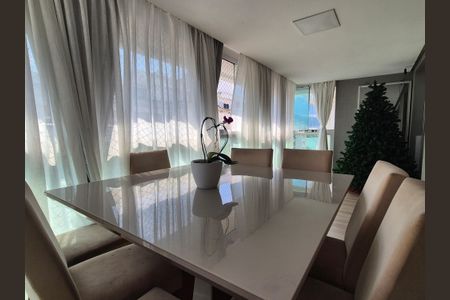 Apartamento à venda com 206m², 4 quartos e 2 vagasVaranda 