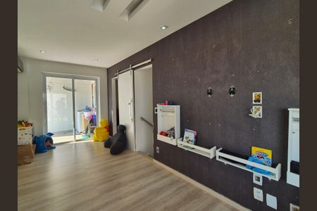 Apartamento à venda com 206m², 4 quartos e 2 vagasSala 2