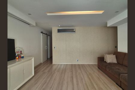Apartamento à venda com 206m², 4 quartos e 2 vagasSala 