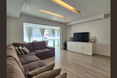 Apartamento à venda com 206m², 4 quartos e 2 vagasSala 