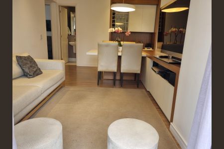 Apartamento à venda com 72m², 2 quartos e 2 vagasSala