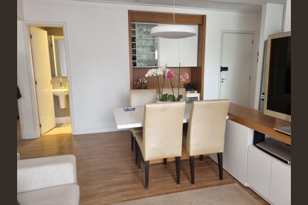 Sala de apartamento à venda com 2 quartos, 72m² em Cambuí, Campinas