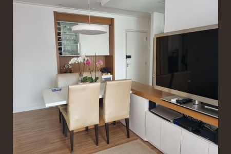 Apartamento à venda com 72m², 2 quartos e 2 vagasSala