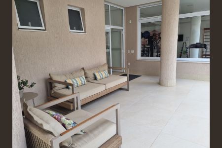 Apartamento à venda com 72m², 2 quartos e 2 vagasÁrea externa
