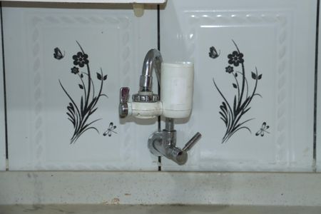 Casa para alugar com 1 quarto, 18m² em Jardim do Colegio, Embu das Artes