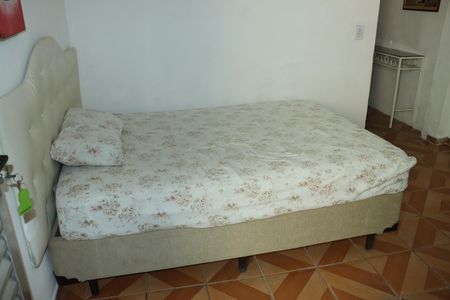 Casa para alugar com 1 quarto, 18m² em Jardim do Colegio, Embu das Artes