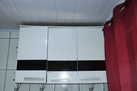 Casa para alugar com 1 quarto, 18m² em Jardim do Colegio, Embu das Artes