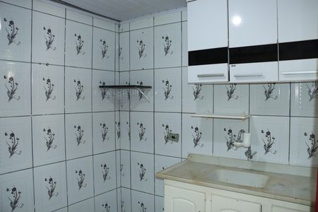 Casa para alugar com 1 quarto, 18m² em Jardim do Colegio, Embu das Artes