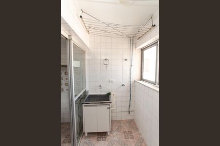 Apartamento à venda com 68m², 3 quartos e 1 vaga Apartamento à venda com 68m², 3 quartos e 1 vagaCozinha e Área de Serviço