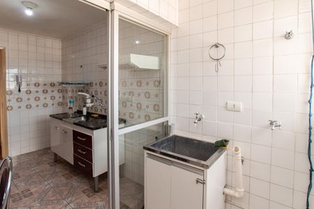 Apartamento à venda com 68m², 3 quartos e 1 vaga Apartamento à venda com 68m², 3 quartos e 1 vagaCozinha e Área de Serviço