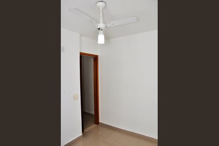 Apartamento à venda com 49m², 2 quartos e 1 vaga Apartamento à venda com 49m², 2 quartos e 1 vagaDetalhe - Quarto 01